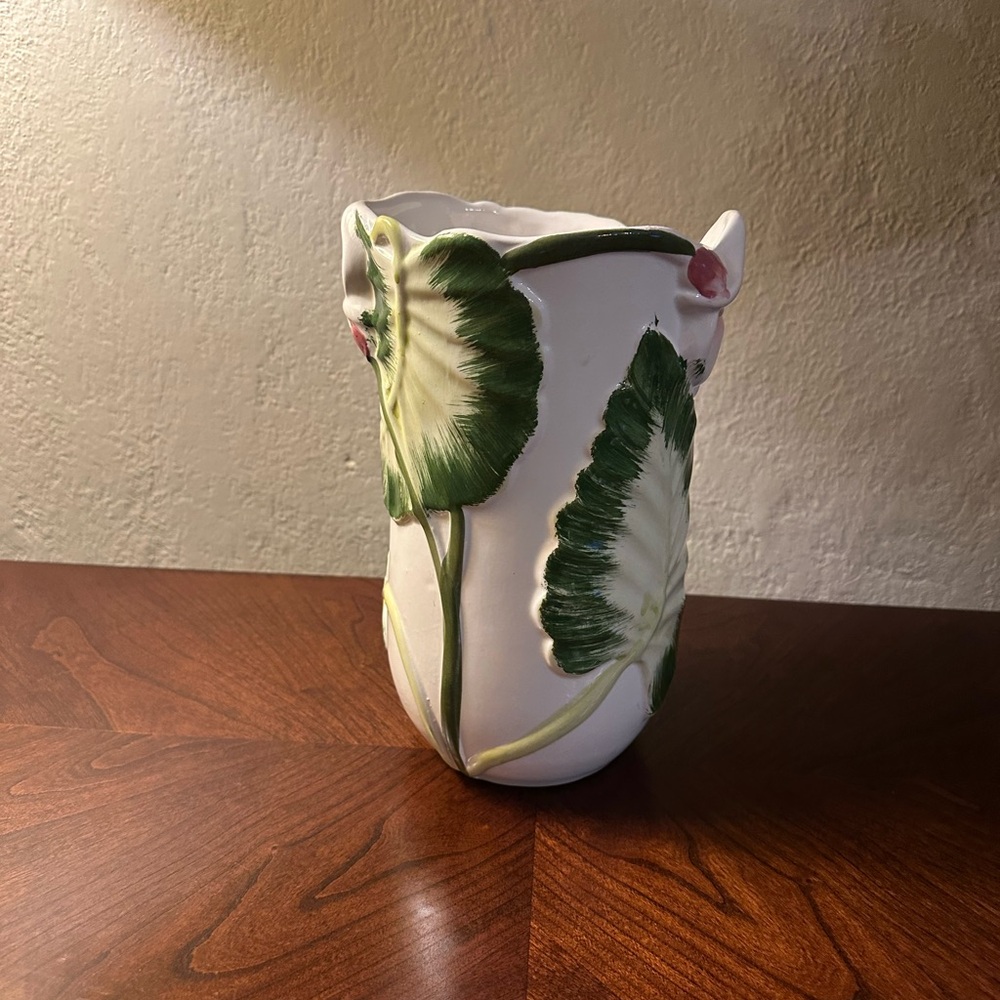 White Ceramic Vase - Picture 2 of 6
